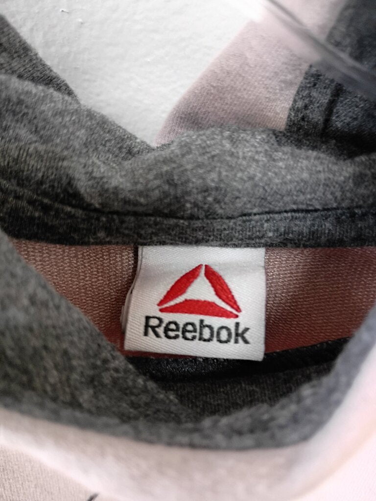 HOODIE W/ ZIPPER POCKETS