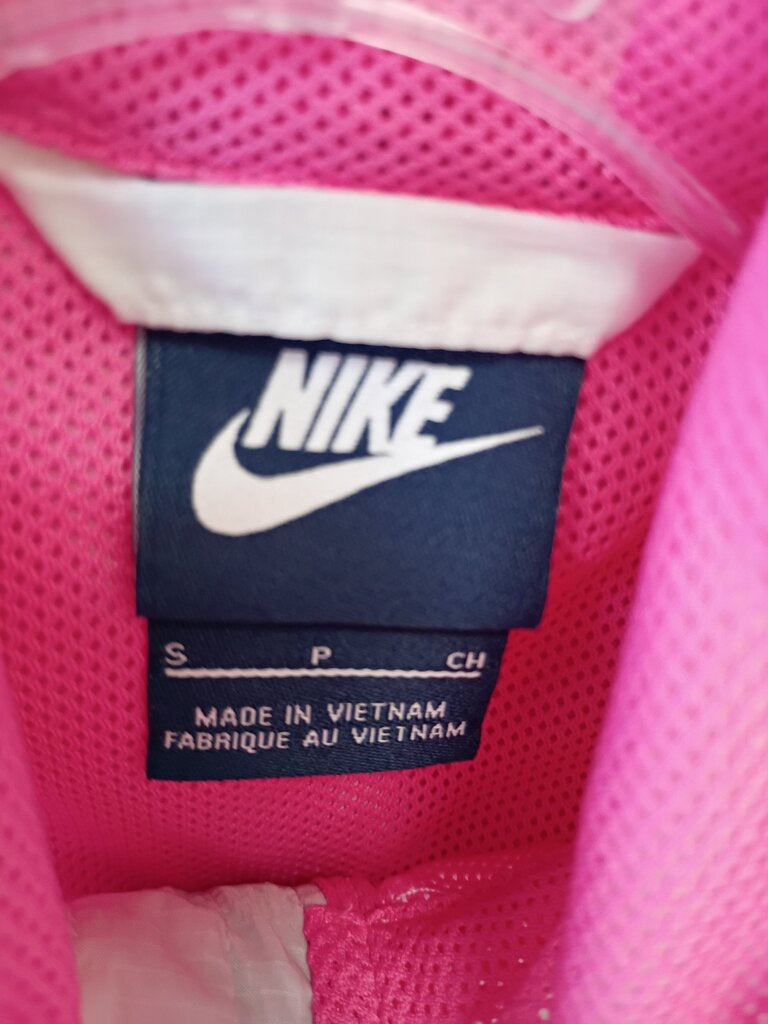 SLEEVELESS, HOODED WINDBREAKER