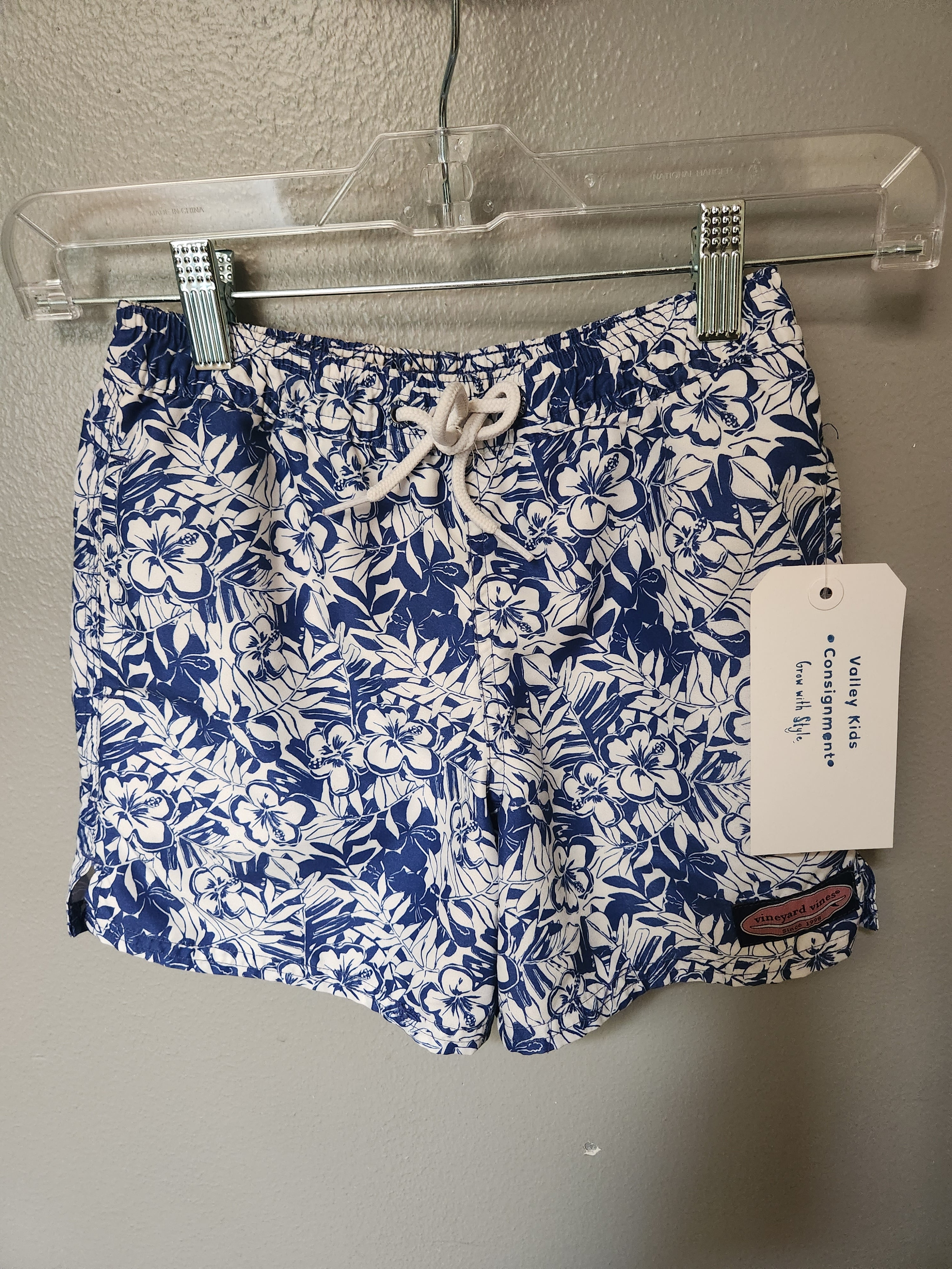 * Vineyard Vines Blue & White Tropical Print Swim Trunks, size 5