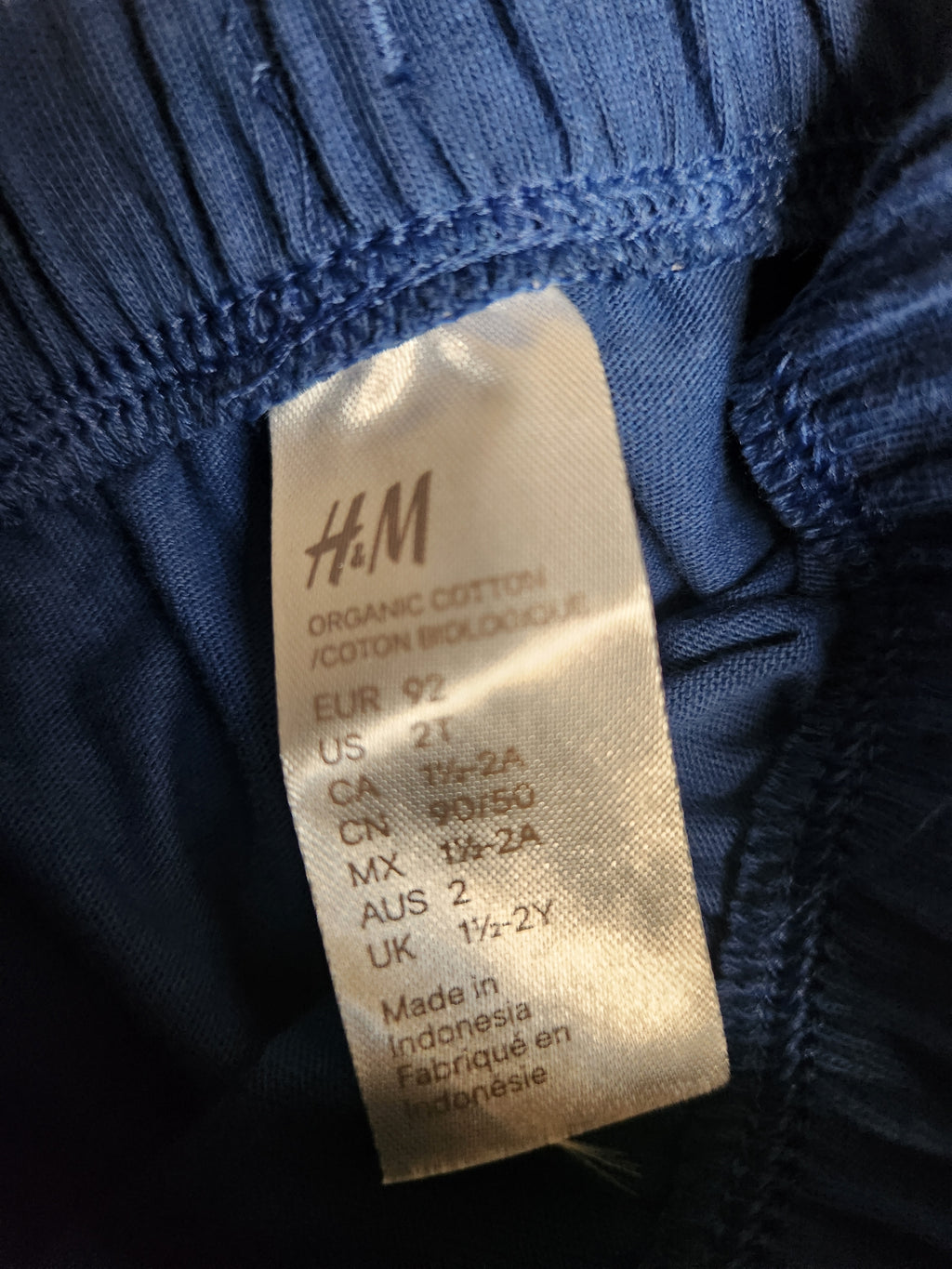 * BLUE ORGANIC COTTON SHORTS BY H&M, size 2T