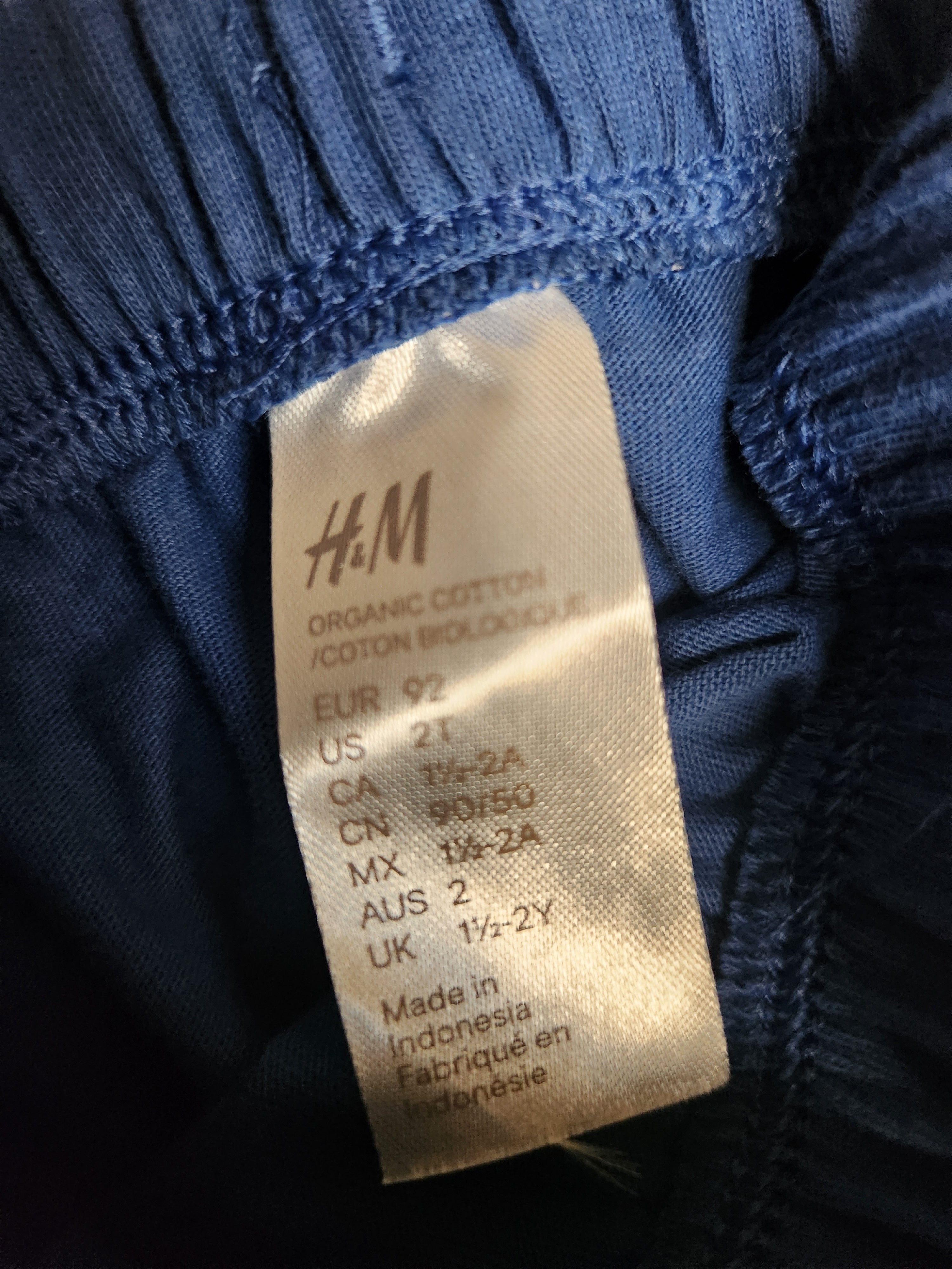 * BLUE ORGANIC COTTON SHORTS BY H&M, size 2T