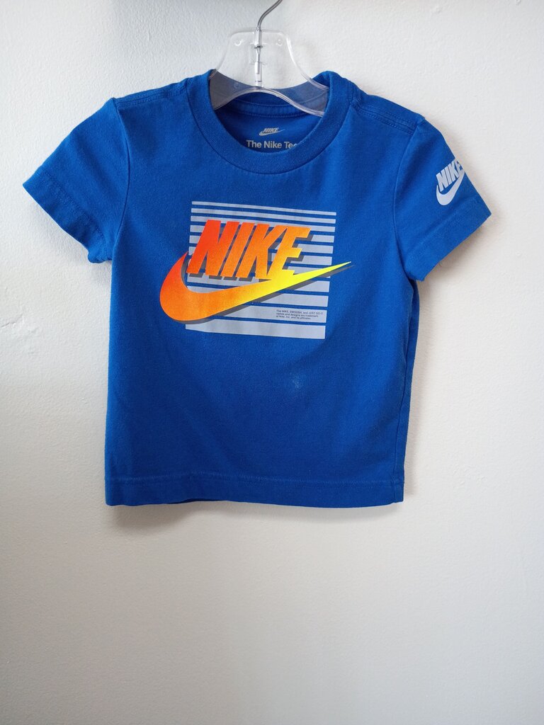 Nike The Nike Tee