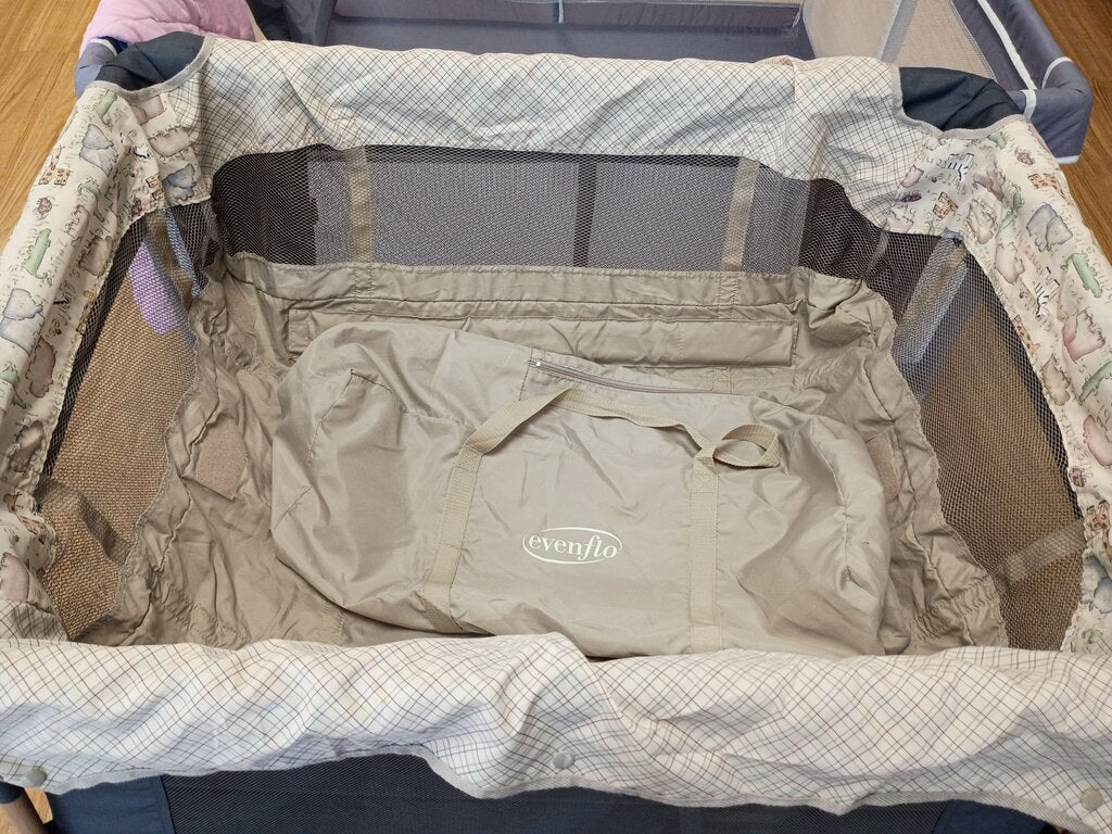 Evenflo Baby Playard Bassinet Insert
