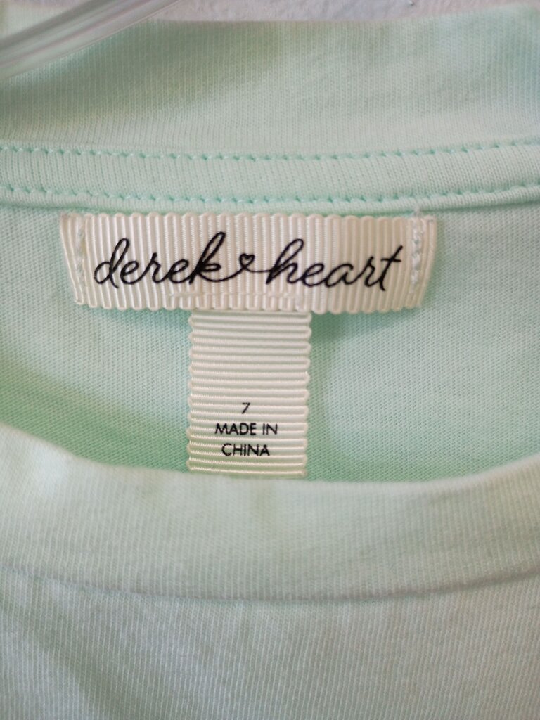 Derek Heart One of a Kind Daisy Graphic Tee