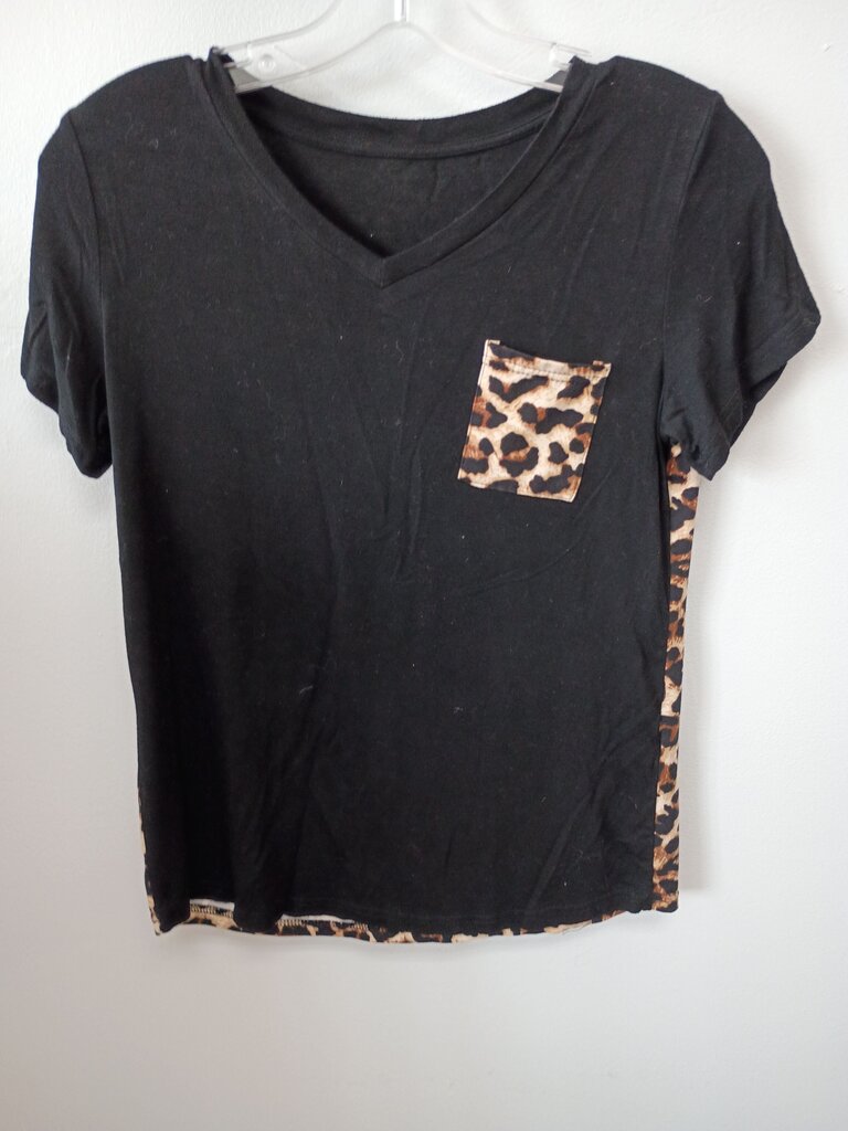 Black and Leopard Print Short Sleeve Top