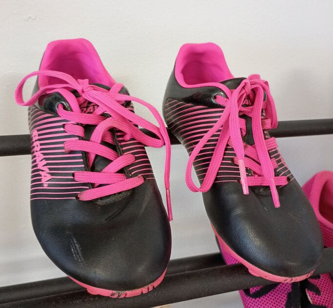 Brava Soccer Cleats Black and Pink