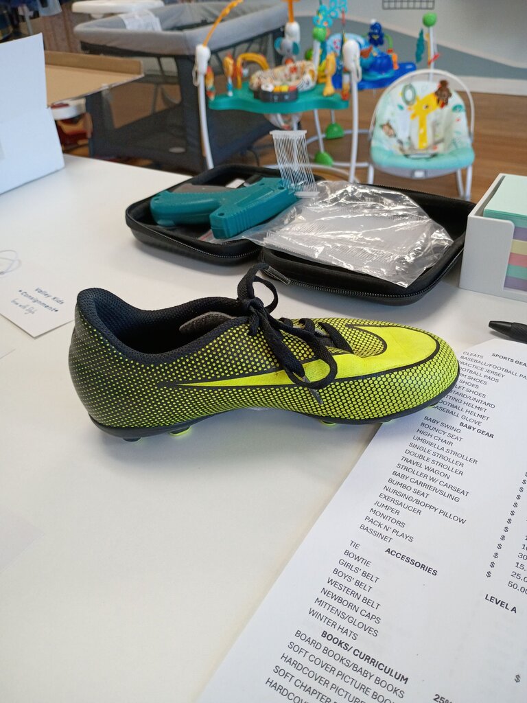 Nike Kids Jr Bravata II Black/Volt Soccer Cleats