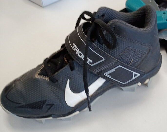 Nike Trout Black Sports Cleats