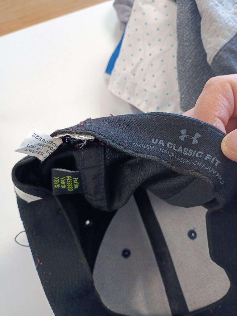 Under Armour Classic Fit Youth Cap