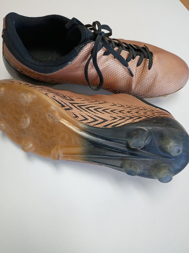 Brava Soccer Cleats