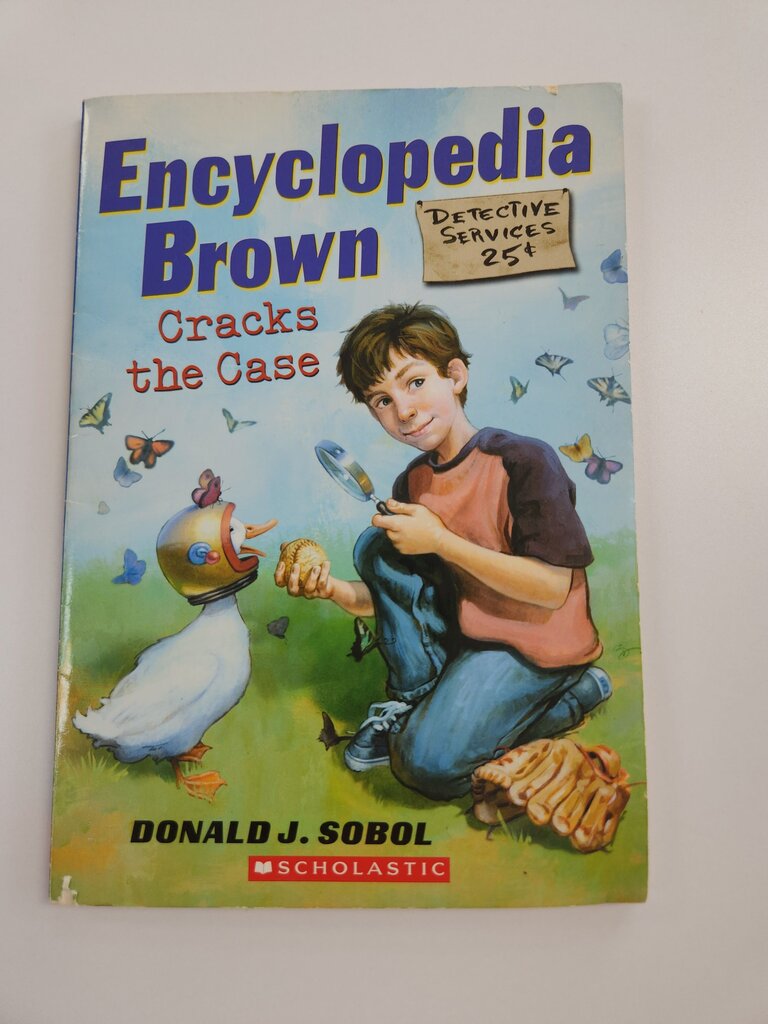Encyclopedia Brown: Cracks the Case