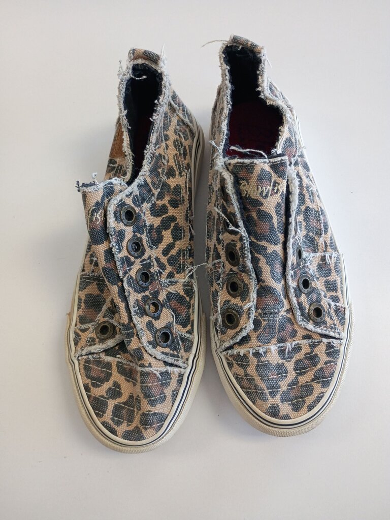 Leopard Print Slip-On Shoes
