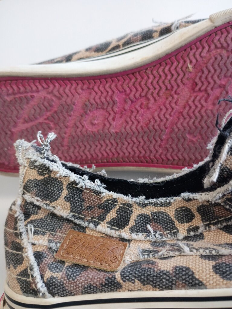Leopard Print Slip-On Shoes
